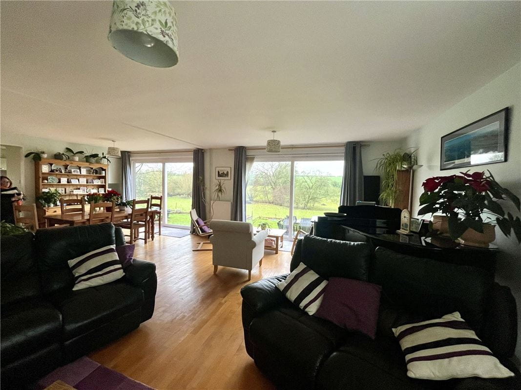 4 bedroom house, Enstone Road, Westcote Barton OX7 - Available