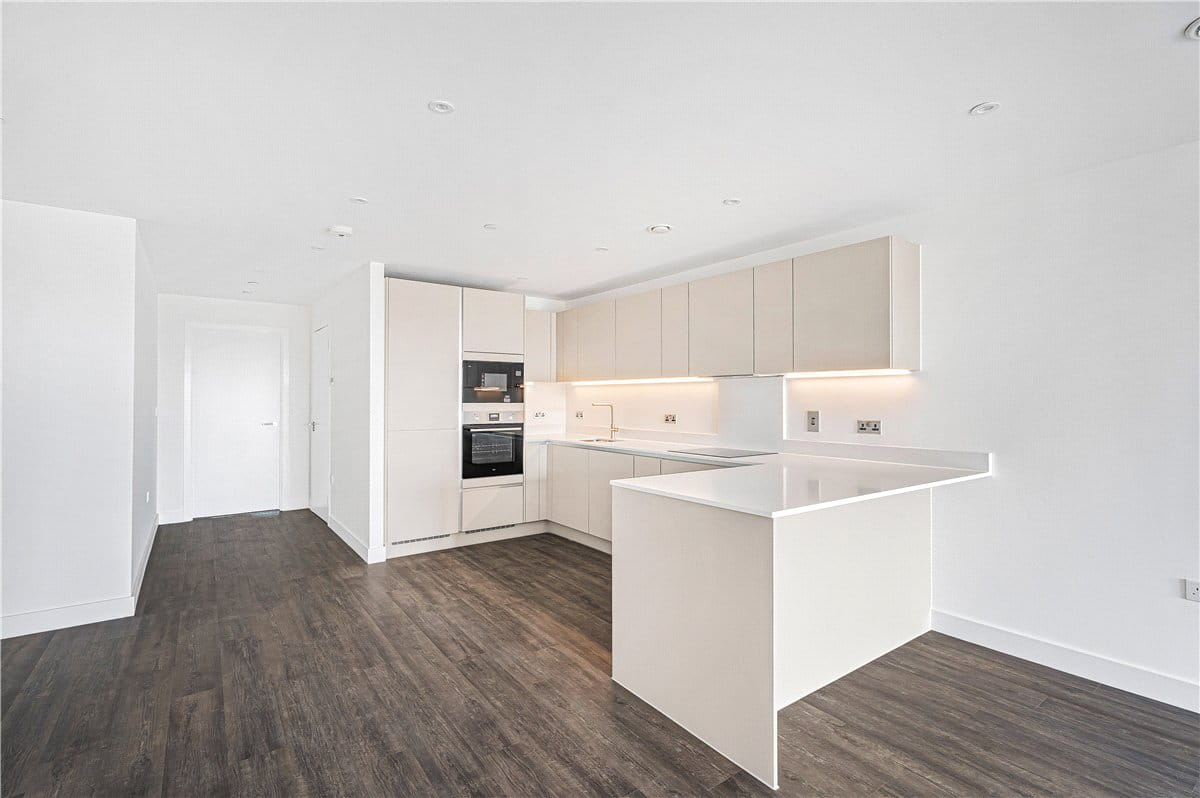 3 bedroom flat, Munda Way, Oxford OX2 - Available