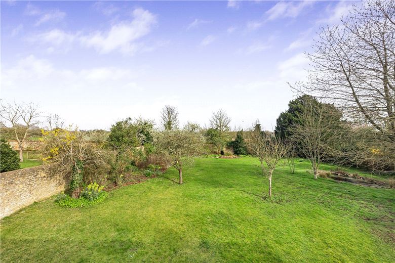 4 bedroom house, Great Coxwell, Faringdon SN7 - Available