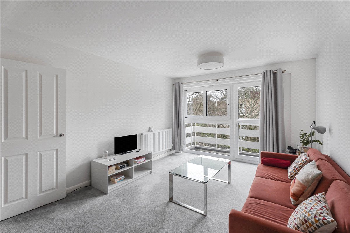 2 bedroom flat, Cunliffe Close, Oxford OX2 - Available