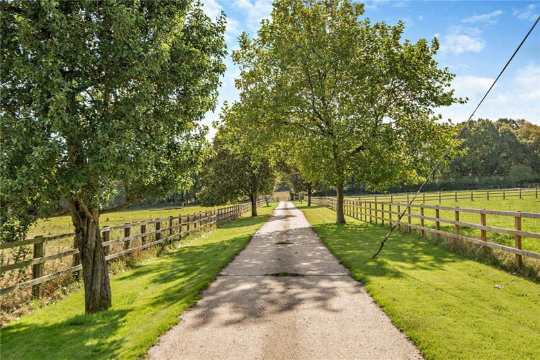  bedroom development plot, Tring, Buckinghamshire HP23 - Available