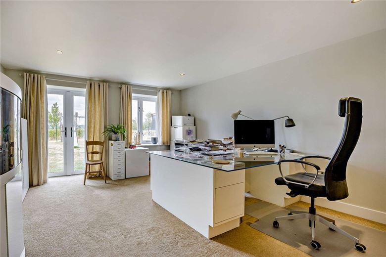  bedroom , Kings Lane, Longcot SN7 - Available