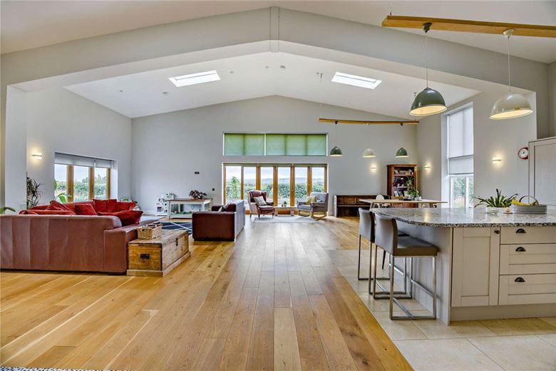  bedroom , Kings Lane, Longcot SN7 - Available