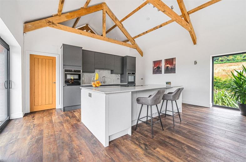 3 acres House, Stourport Road, Great Witley WR6 - Available