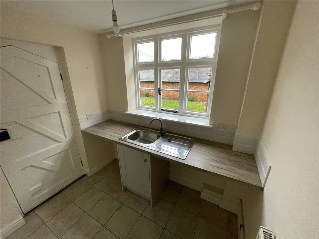 2 bedroom house, Walton, Warwick CV35 - Available