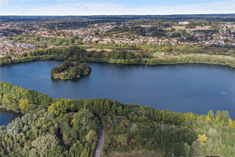 411 acres Land, Henley Road, Caversham RG4 - Available