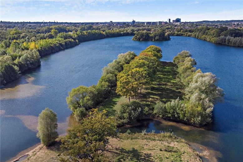 411 acres Land, Henley Road, Caversham RG4 - Available