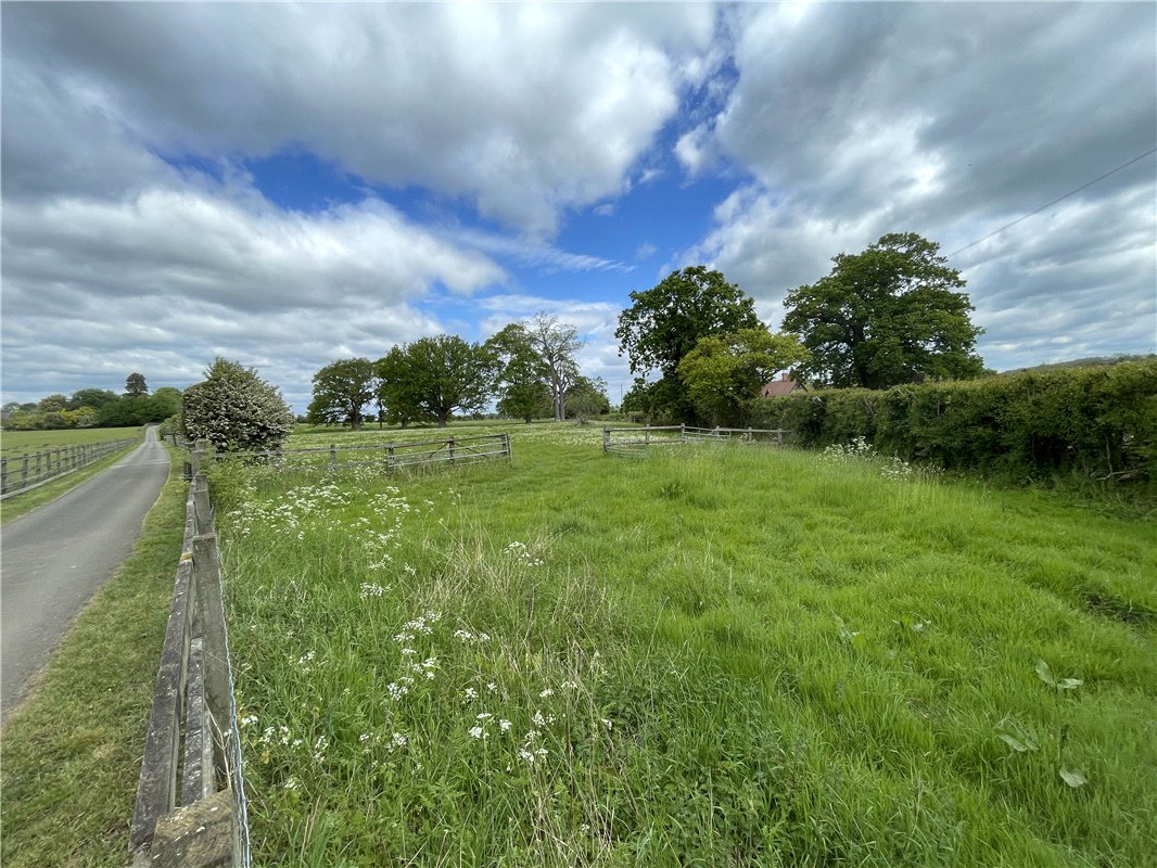 30.3 acres Land, Walton, Warwick CV35 - Available