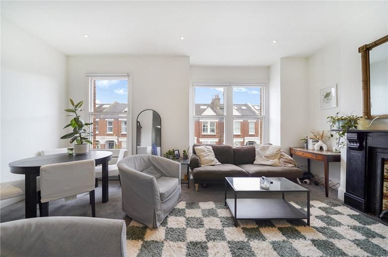 2 bedroom flat, Danehurst Street, London SW6 - Let Agreed