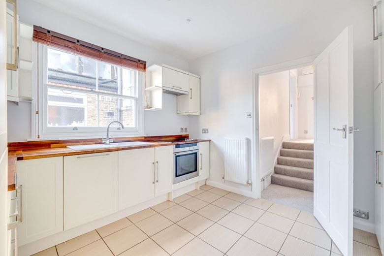 2 bedroom flat, Edgarley Terrace, London SW6