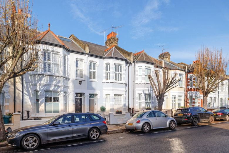 2 bedroom flat, Edgarley Terrace, London SW6