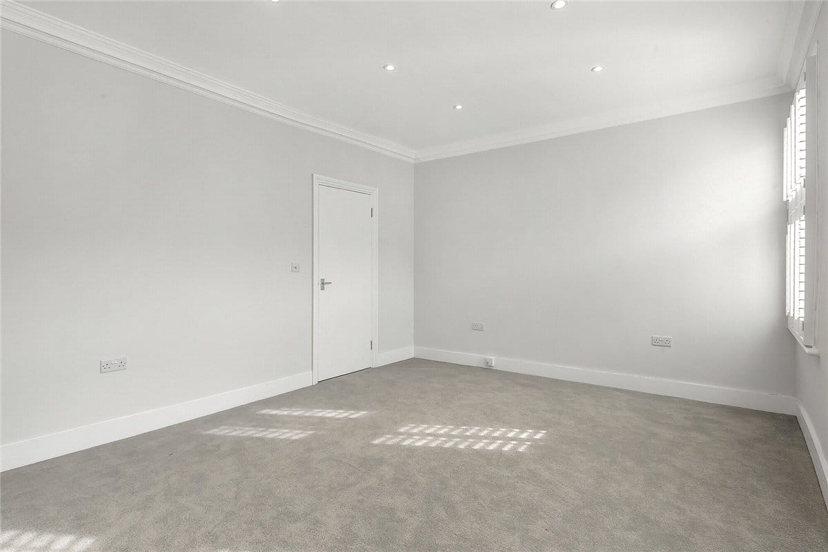 2 bedroom flat, Marville Road, London SW6 - Let Agreed