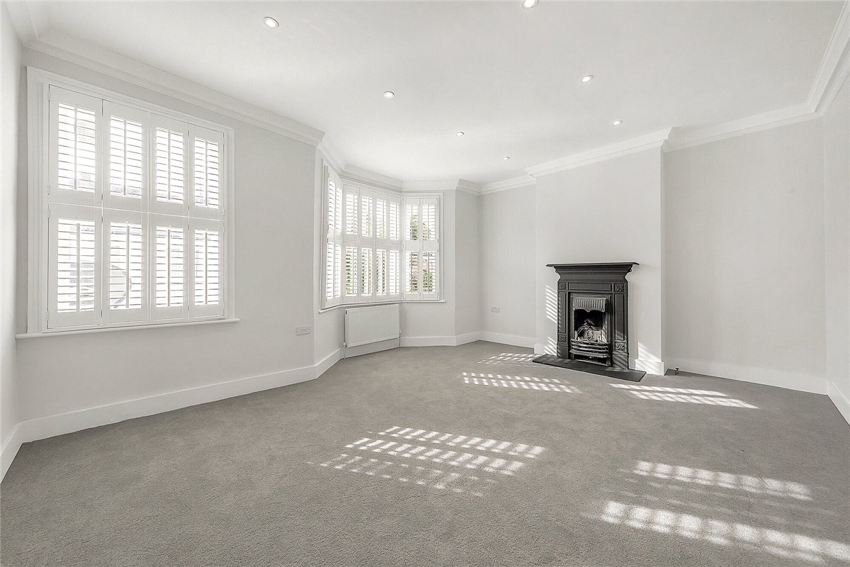 2 bedroom flat, Marville Road, London SW6 - Let Agreed