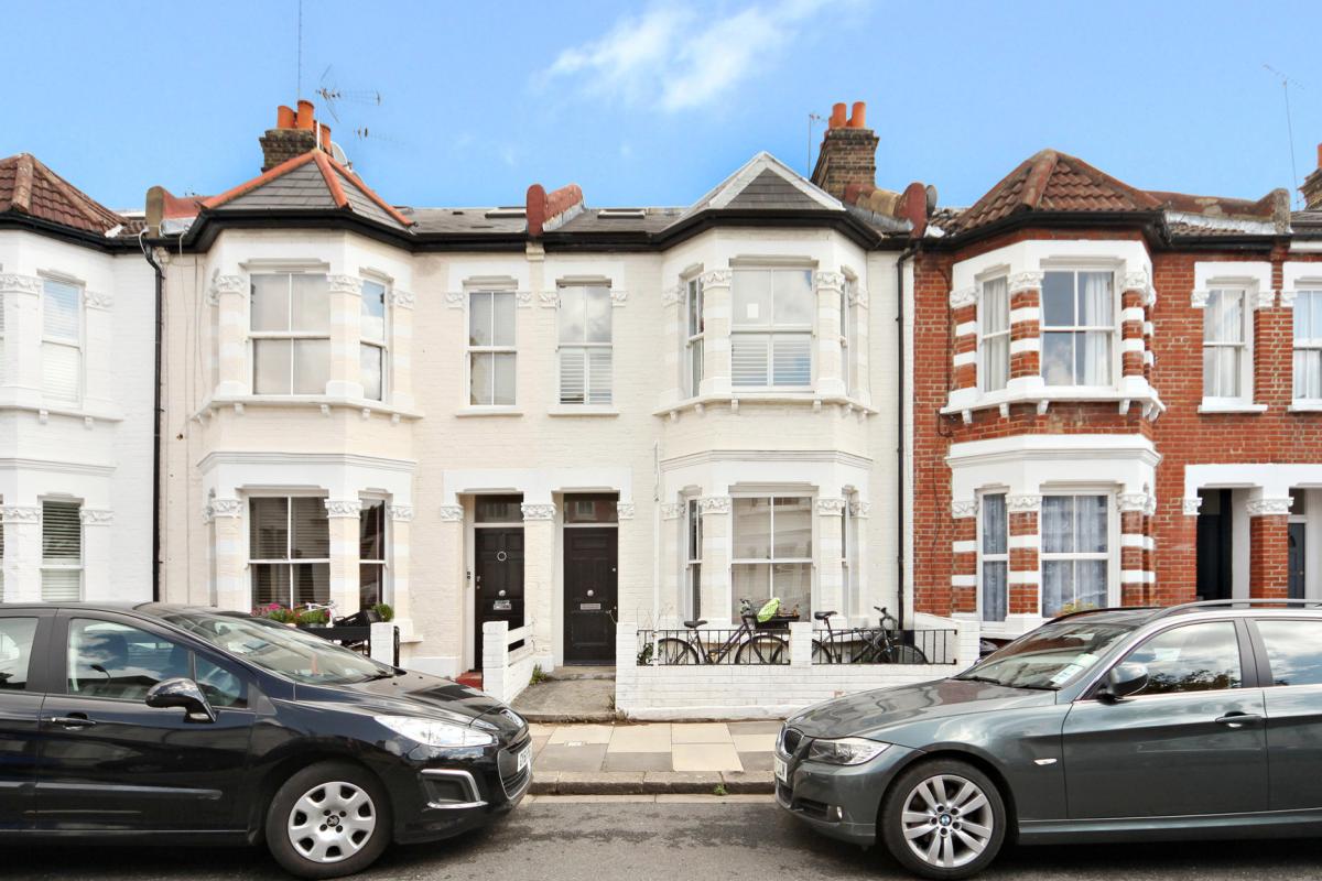 2 bedroom flat, Firth Gardens, London SW6 - Let Agreed