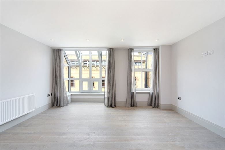 1 bedroom flat, Grayton House, 498-504 Fulham Road SW6 - Available
