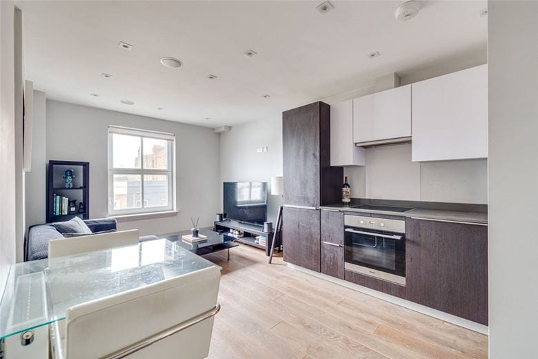 1 bedroom flat, Grayton House, 498-504 Fulham Road SW6 - Available