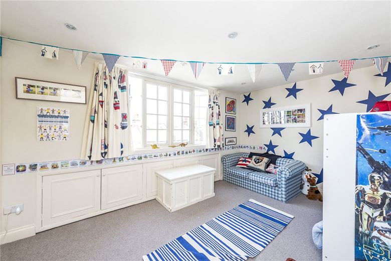 5 bedroom house, Langthorne Street, London SW6 - Let Agreed
