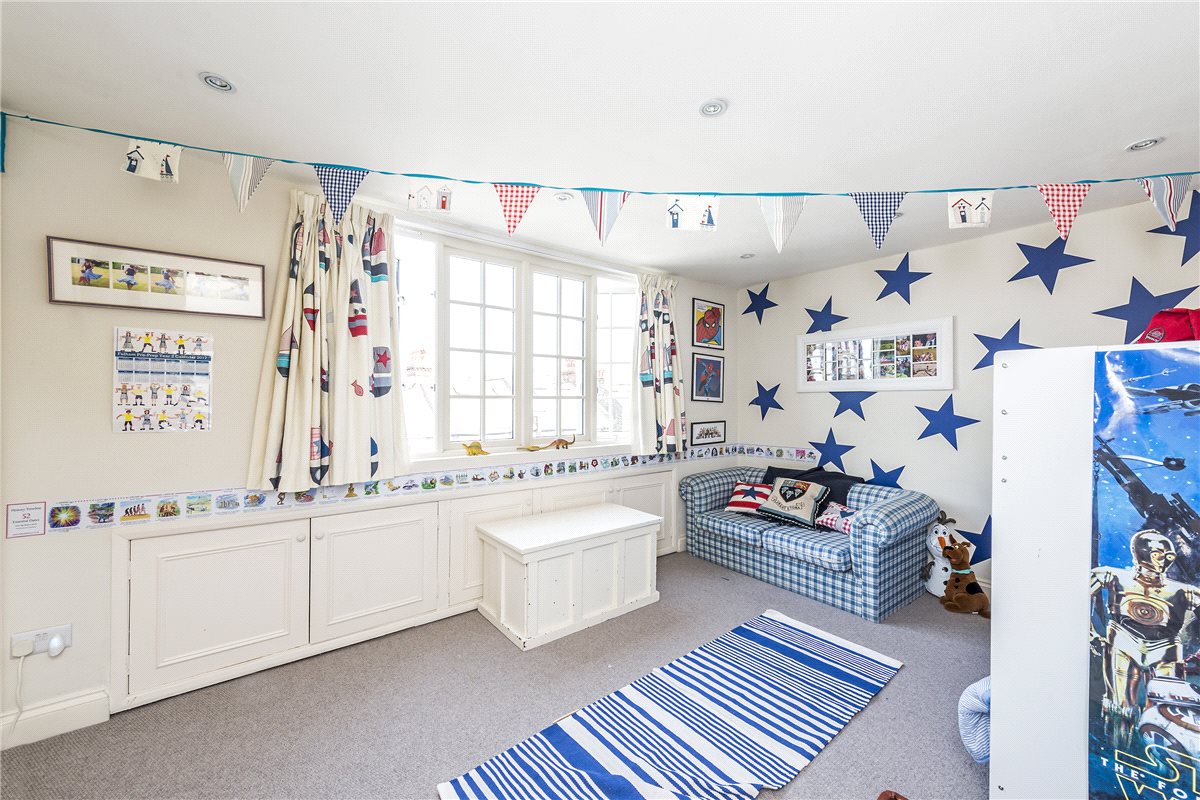5 bedroom house, Langthorne Street, London SW6 - Let Agreed