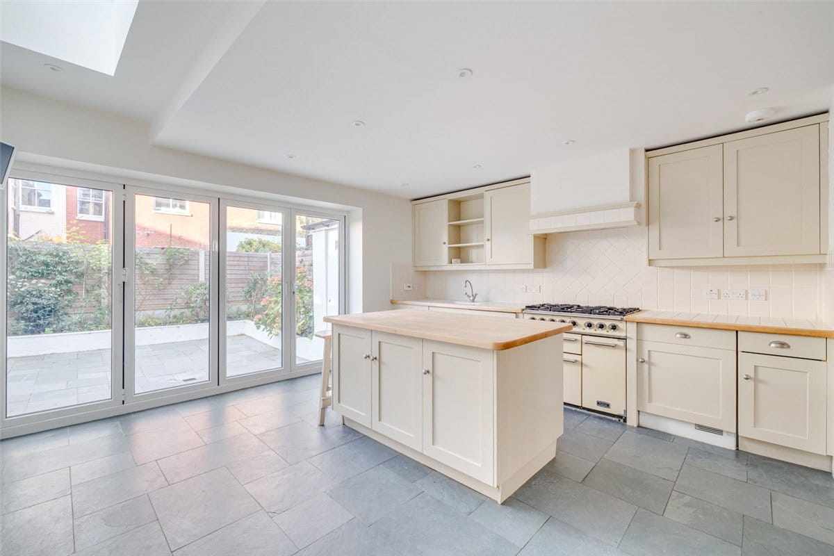 5 bedroom house, Allestree Road, Fulham SW6 - Available