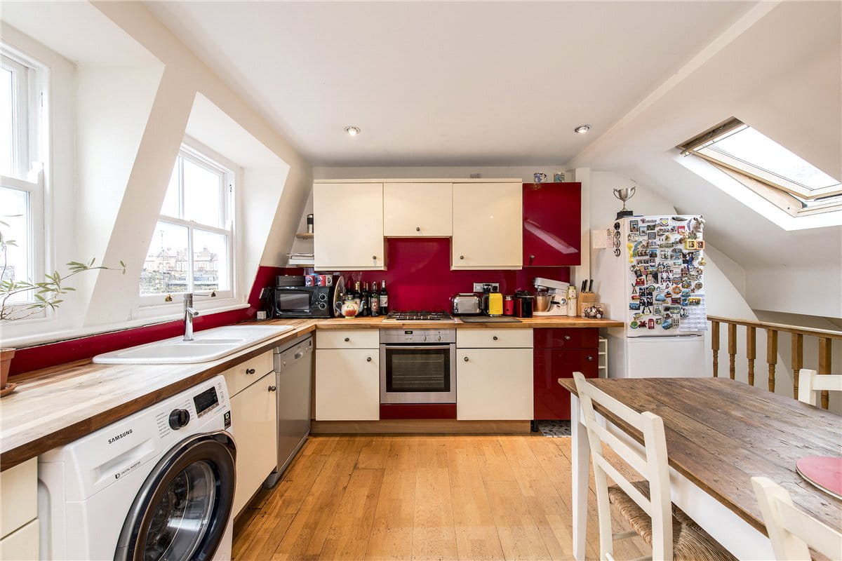 3 bedroom maisonette, Niton Street, London SW6