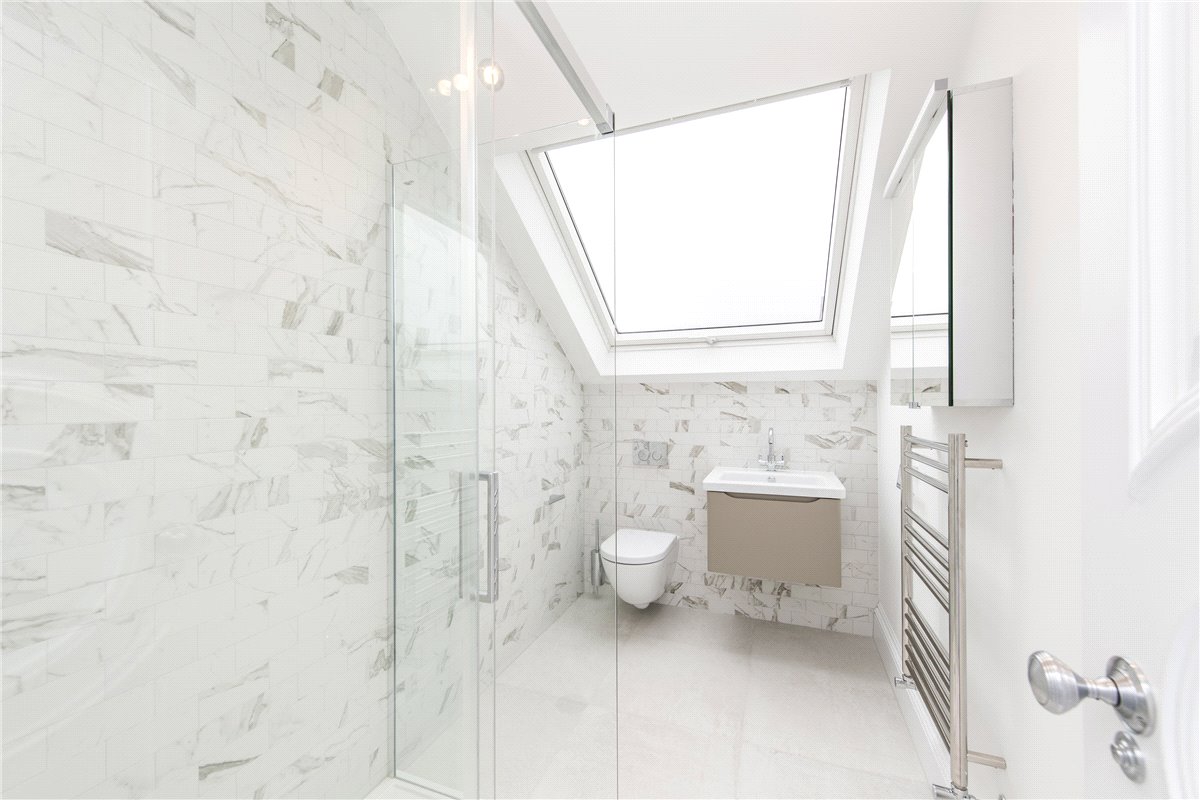 5 bedroom house, Kimbell Gardens, London SW6 - Available