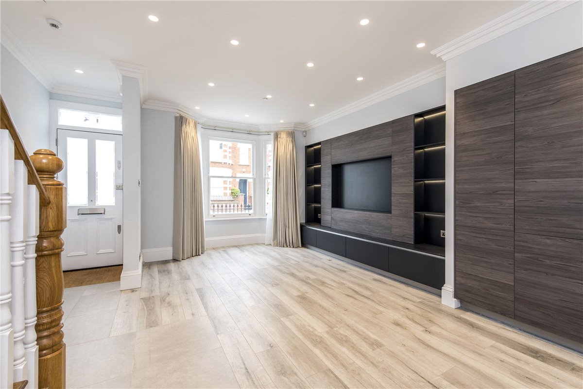 5 bedroom house, Kimbell Gardens, London SW6 - Available