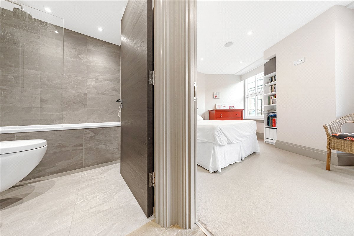 1 bedroom flat, Grayton House, 498-504 Fulham Road SW6 - Available