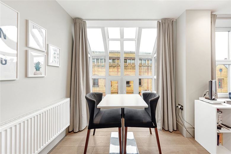 1 bedroom flat, Grayton House, 498-504 Fulham Road SW6 - Available
