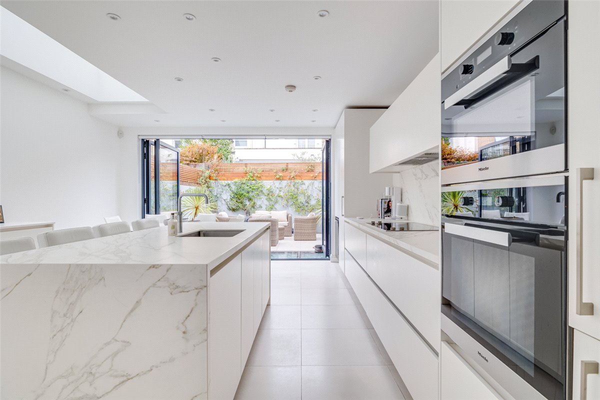 5 bedroom house, Ashington Road, London SW6 - Available