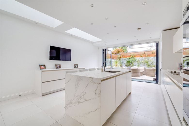 5 bedroom house, Ashington Road, London SW6 - Available