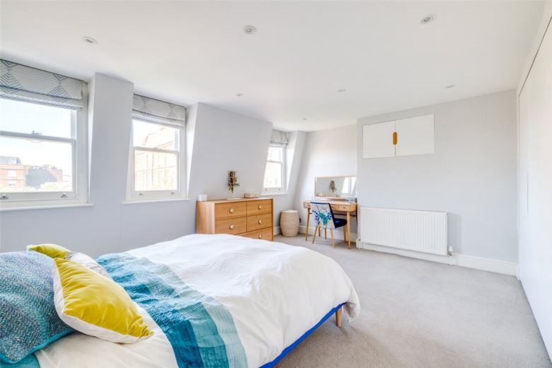 5 bedroom house, Queensmill Road, London SW6