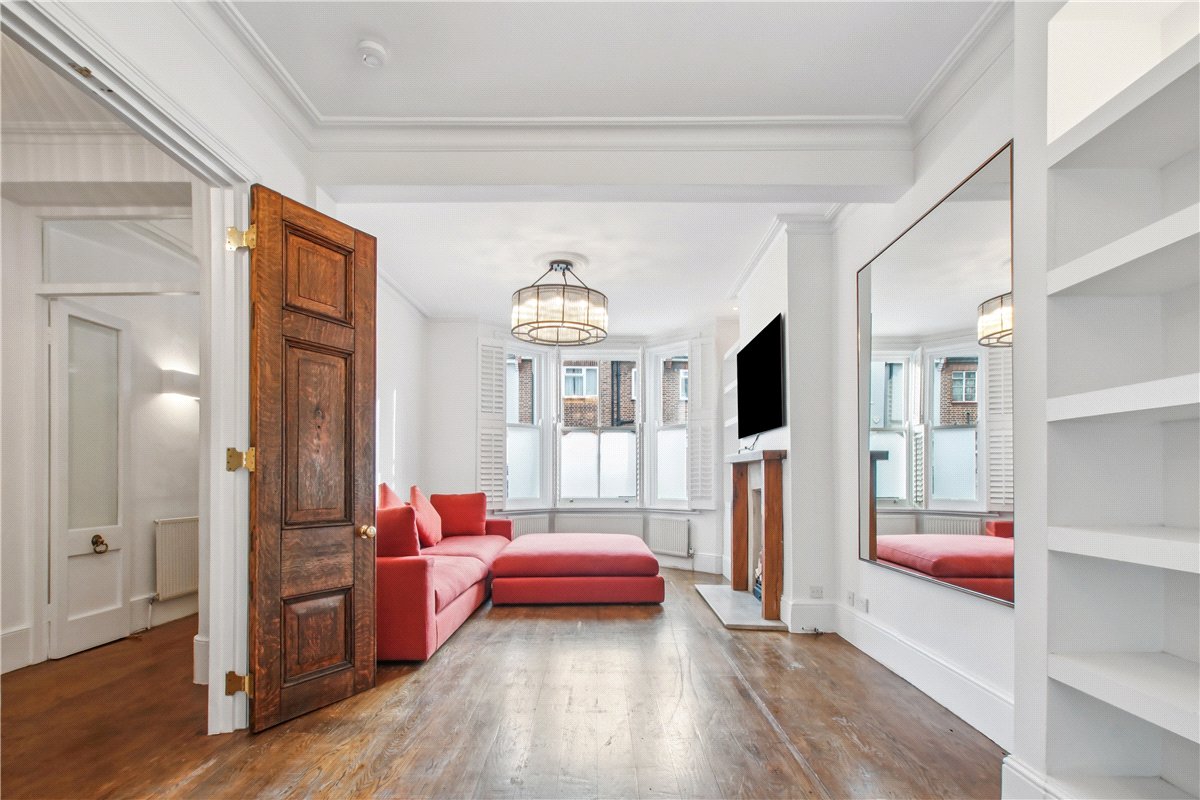 3 bedroom house, Colehill Lane, London SW6 - Available