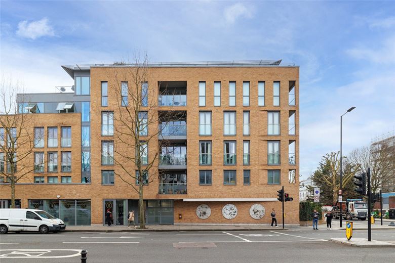 2 bedroom flat, Sharp House, 91 Goldhawk Road W12 - Available