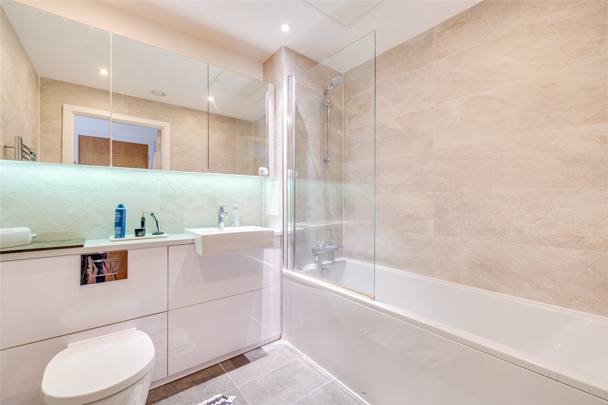 2 bedroom flat, Sharp House, 91 Goldhawk Road W12 - Available