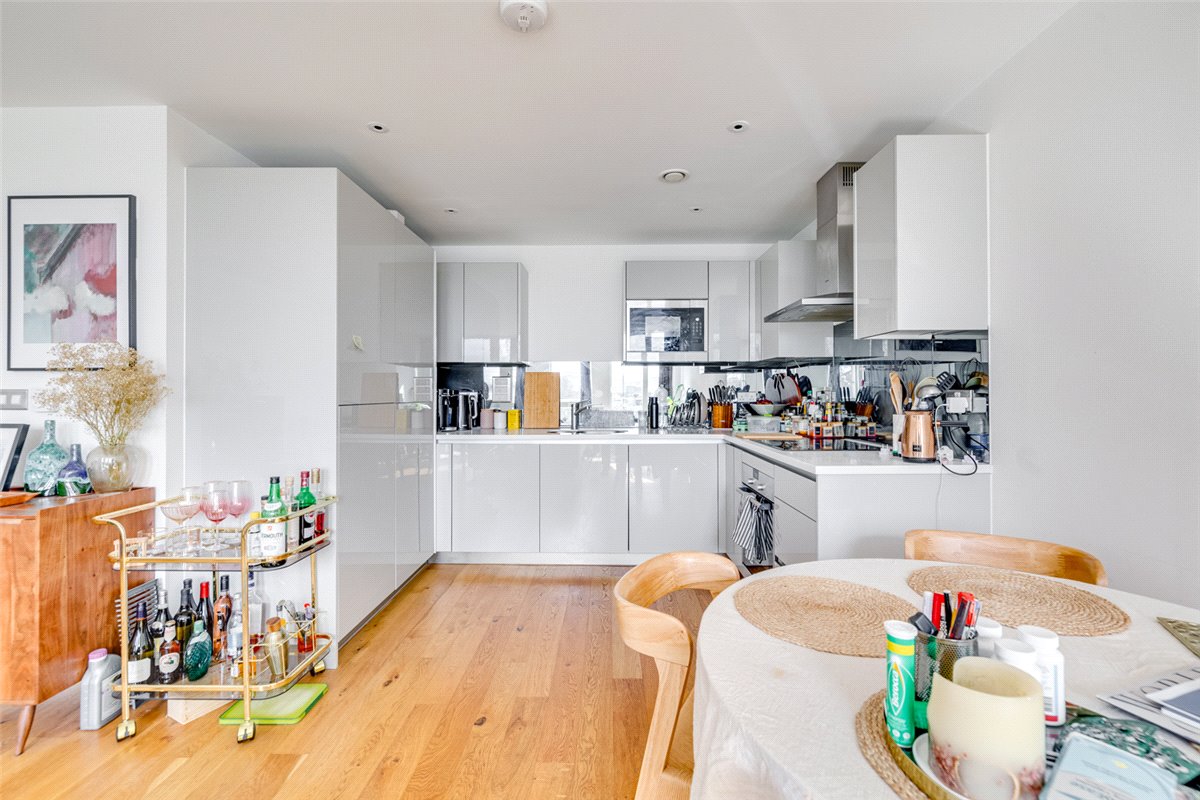 2 bedroom flat, Sharp House, 91 Goldhawk Road W12 - Available