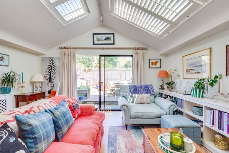 2 bedroom flat, Kingwood Road, London SW6