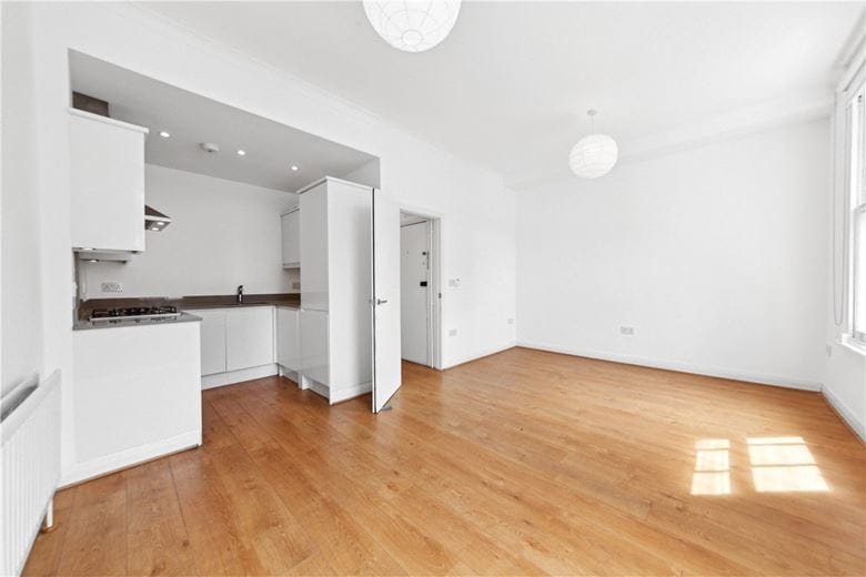 1 bedroom flat, Harwood Road, London SW6
