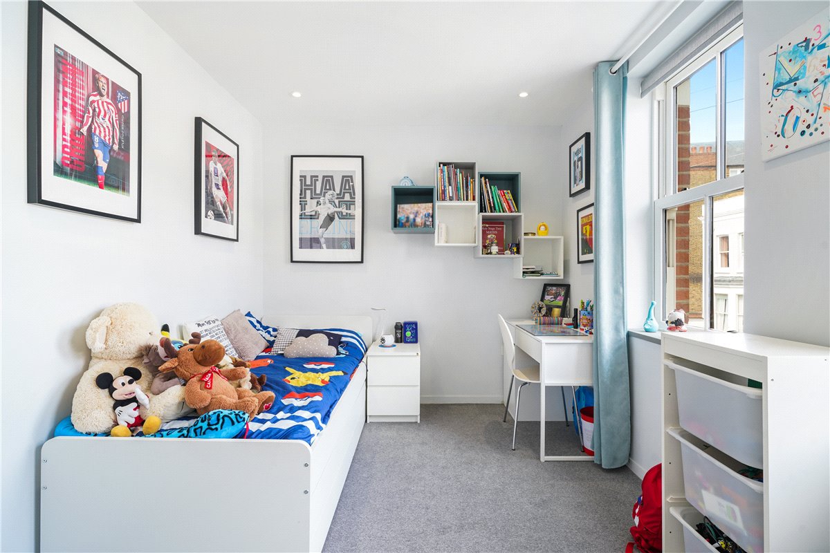 4 bedroom house, Kinnoul Road, London W6 - Let Agreed