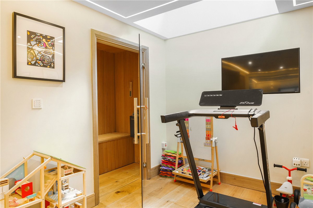 4 bedroom house, Kinnoul Road, London W6 - Let Agreed