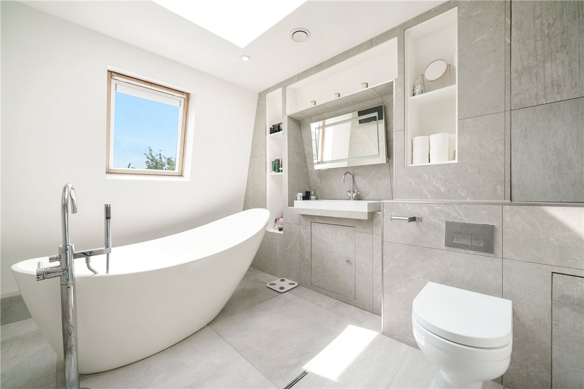 4 bedroom house, Kinnoul Road, London W6 - Let Agreed