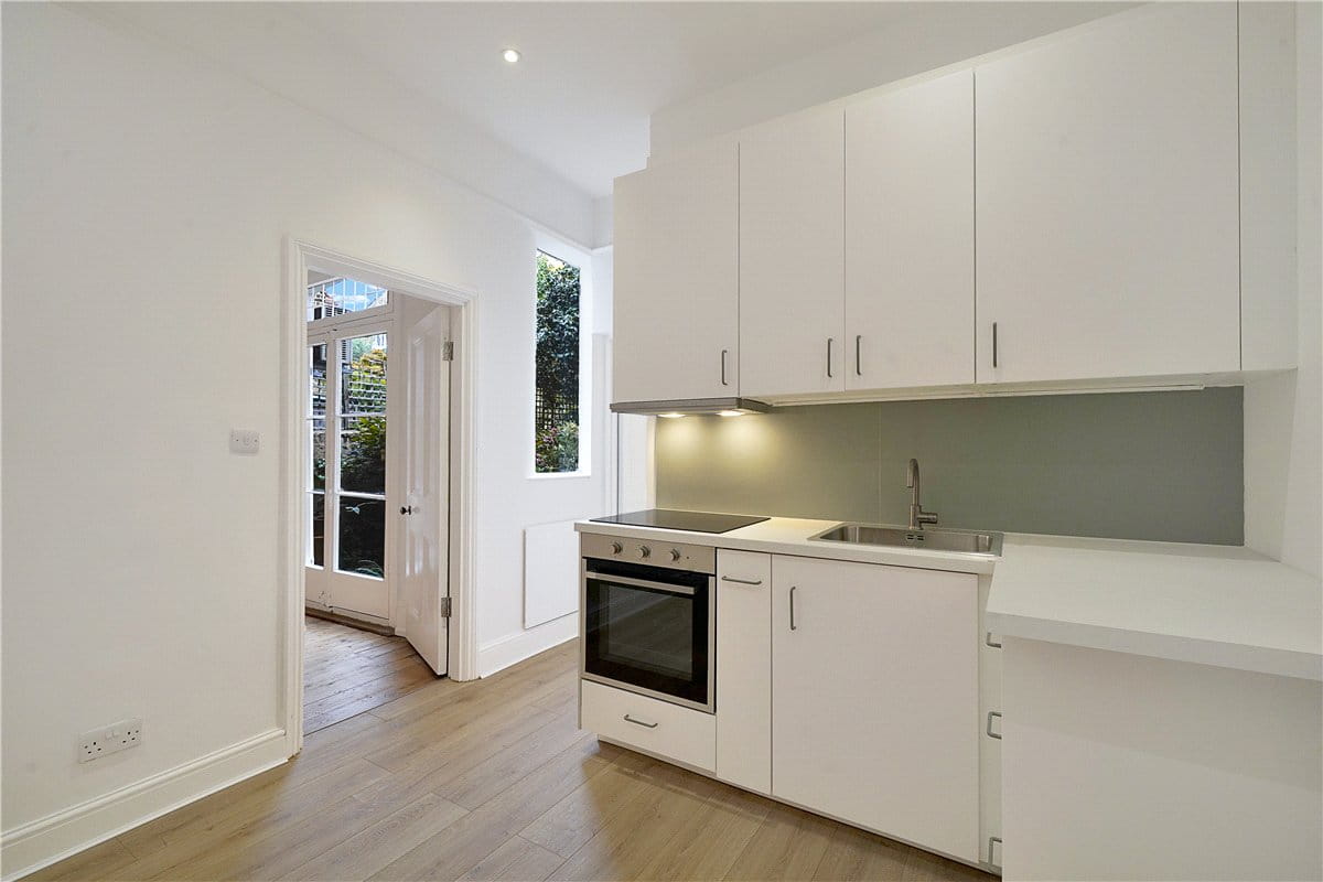 1 bedroom flat, Lilyville Road, London SW6 - Let Agreed