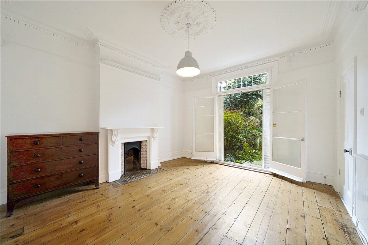 1 bedroom flat, Lilyville Road, London SW6 - Let Agreed