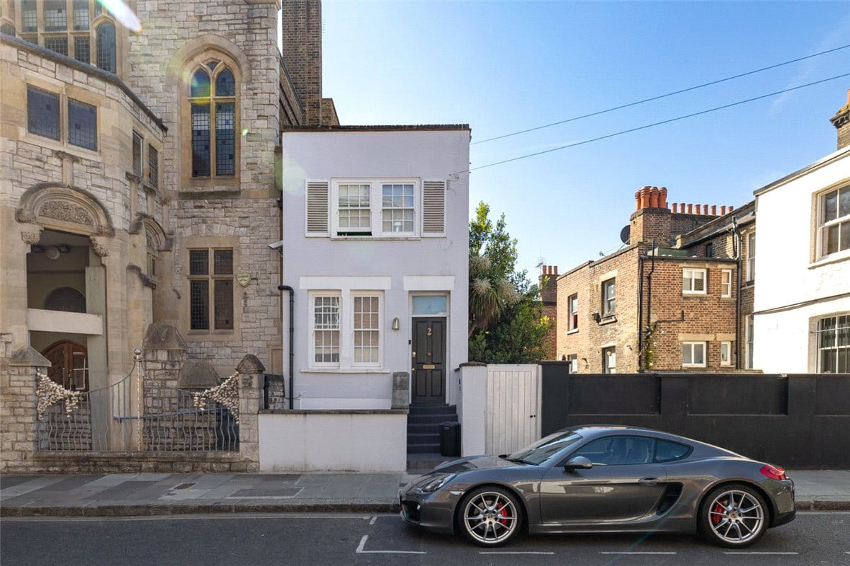 1 bedroom flat, Effie Road, London SW6 - Let Agreed