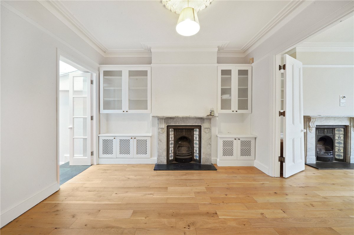 4 bedroom house, Alderville Road, London SW6 - Available