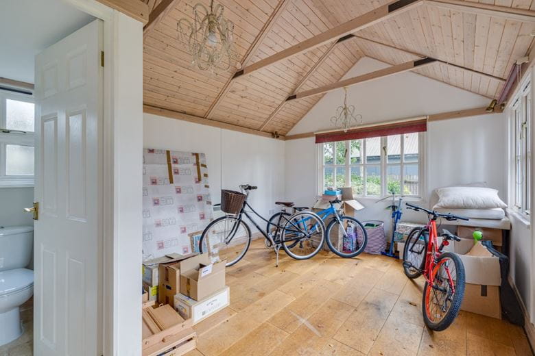 5 bedroom house, Belgrave Road, Barnes SW13 - Available