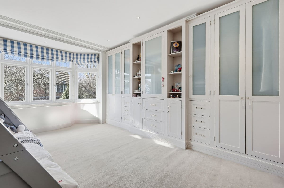 5 bedroom house, Belgrave Road, Barnes SW13 - Available