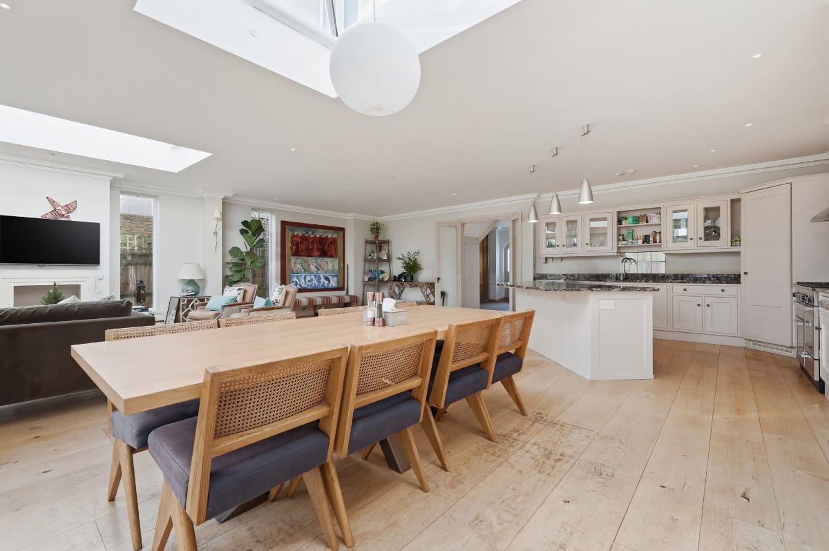 5 bedroom house, Belgrave Road, Barnes SW13 - Available