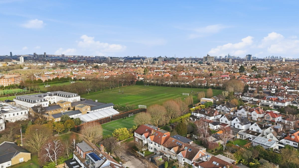 5 bedroom house, Belgrave Road, Barnes SW13 - Available