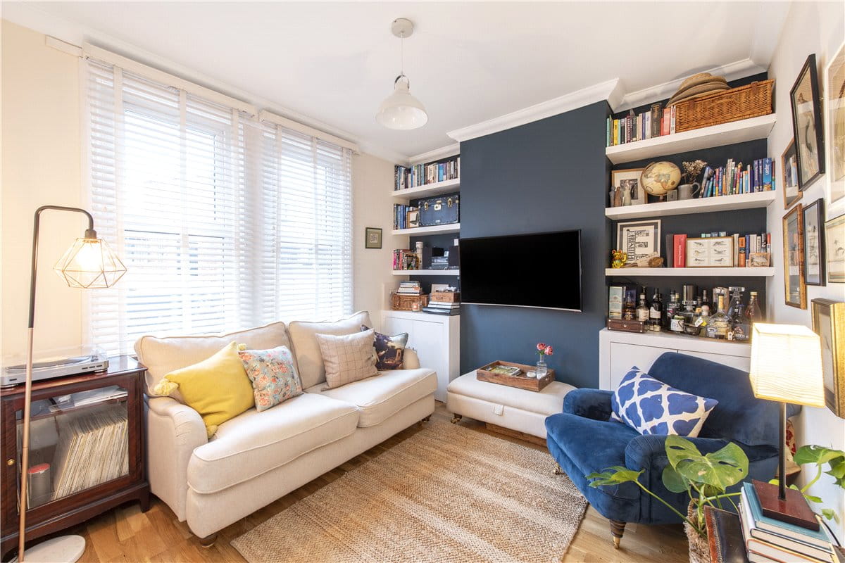 2 bedroom house, Lydden Grove, London SW18 - Sold