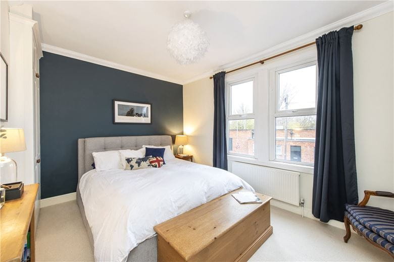 2 bedroom house, Lydden Grove, London SW18 - Sold